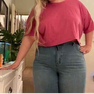 Pink oversized casual tee cropped in the front long in the back size large